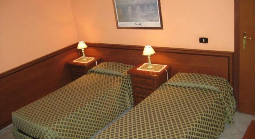 Hotel Octavia Рим Екстер'єр фото